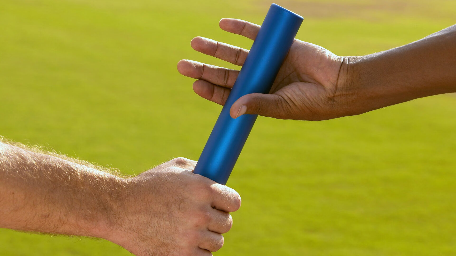 《王者荣耀》“荣耀之战”线上争霸赛，冠军队伍争夺激烈！