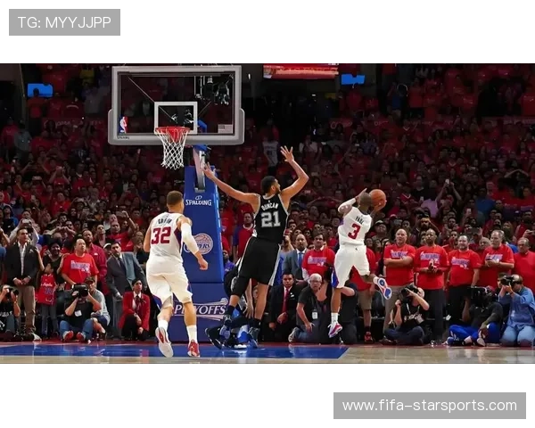 NBA高抛抛投美如画：每一次飞跃都是艺术